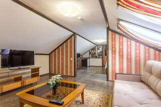 Гостиница Печоры-Парк Печоры Люкс с кроватью размера «king-size»-7